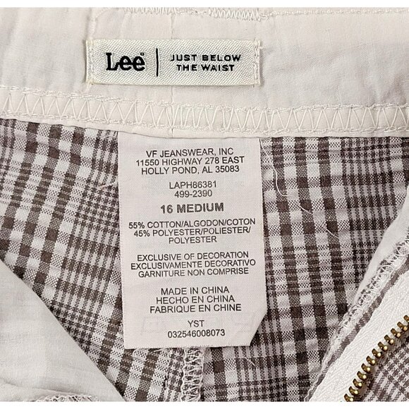 Lee Shorts Grey Plaid Womans Casual Sport Golf JH1557 - Picture 3 of 3
